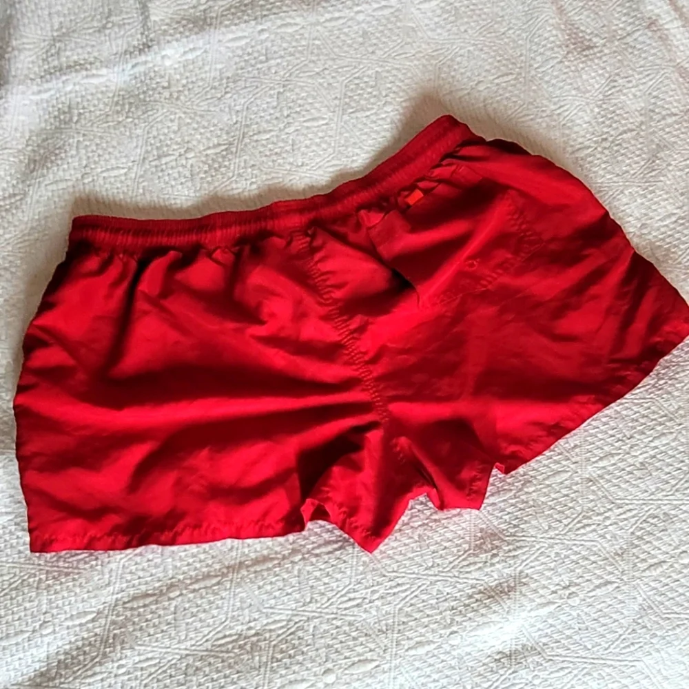 Women’s Red Shorts Size XL Used - Picture 3 of 9
